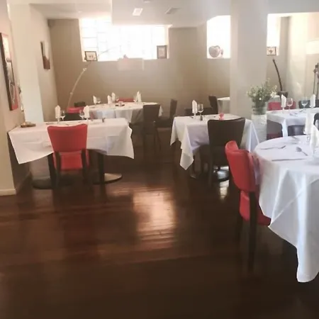 Restaurant Notre Dame 3* آغينو